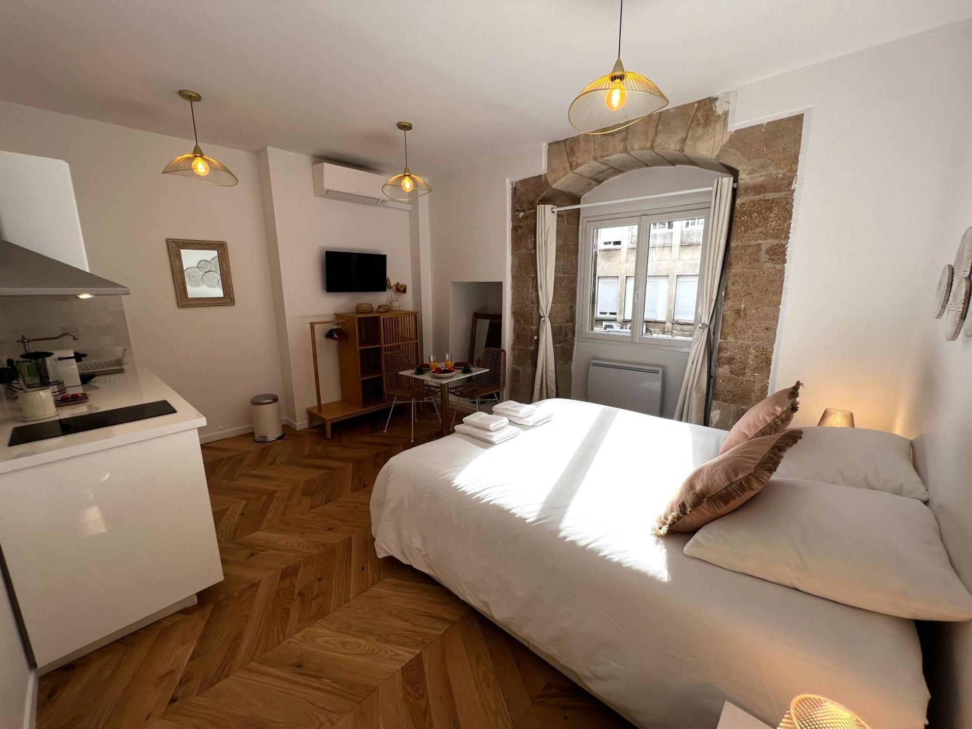 Le Comte - Heart Of Dijon - With Ac Exterior foto